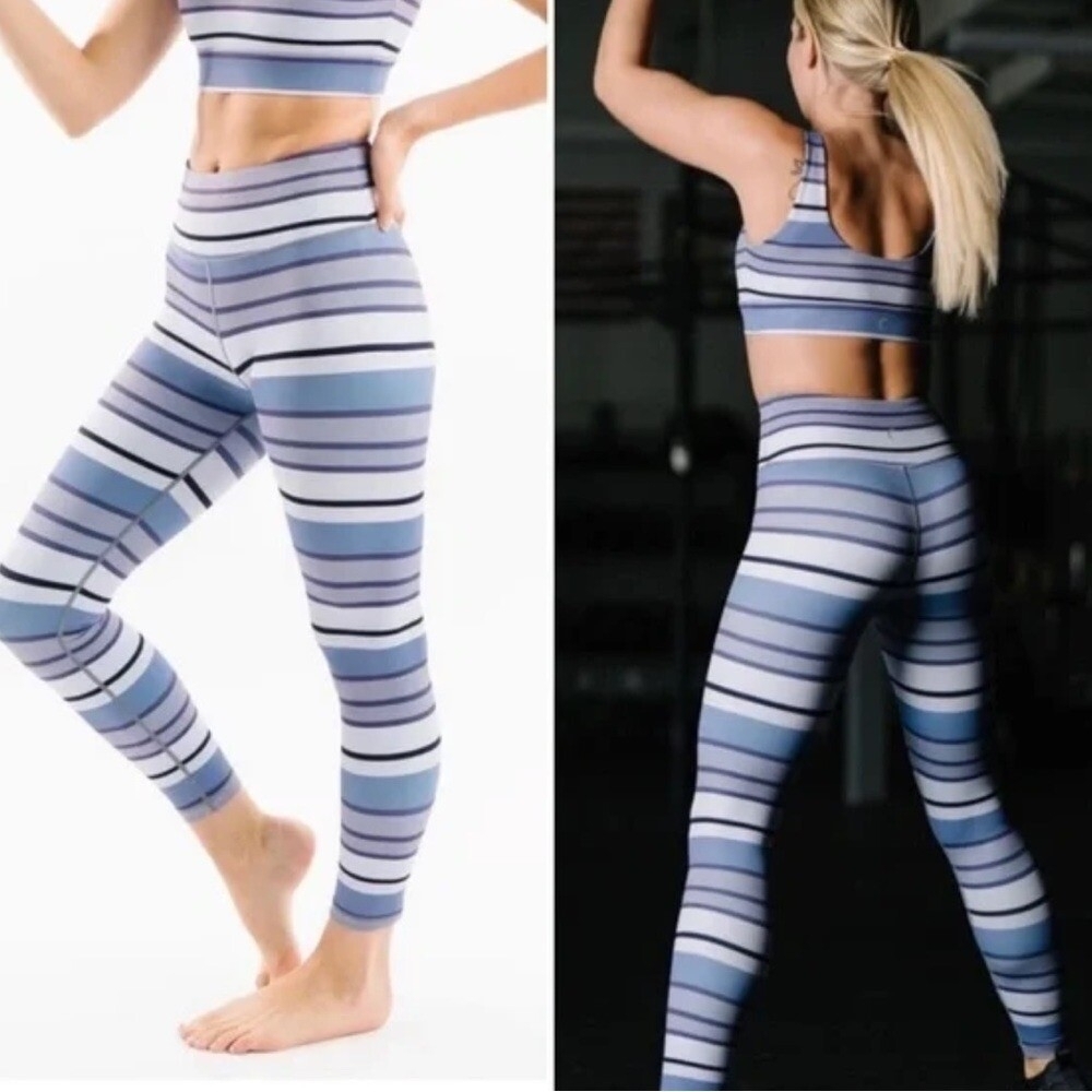 Zyia Purple Horizon Light n Tight Hi-Rise 7/8 24" leggings